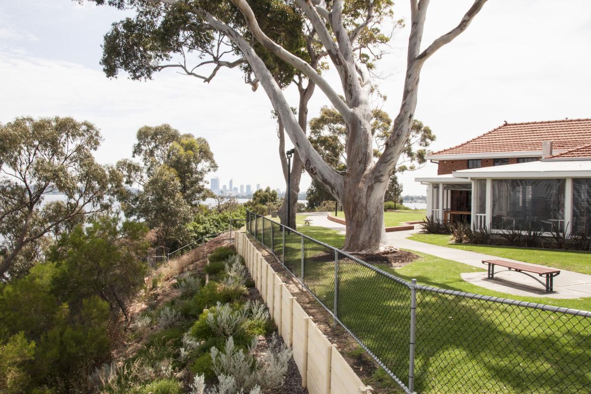 Heathcote, Swan Canning Riverpark Beautiful location on the hill overlooking the Swan River with views to the city and plenty of picnic places.