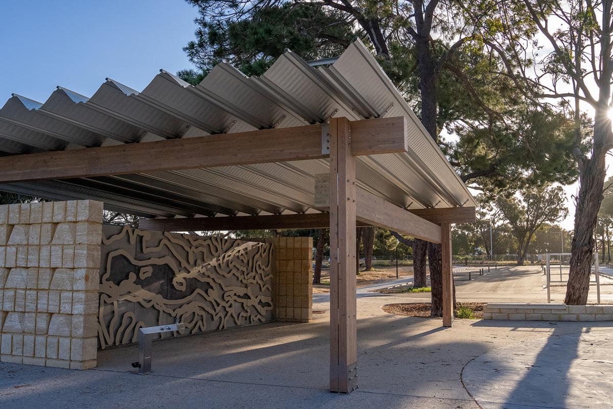 Yalbunullup MTB trails Shelter for shade.
