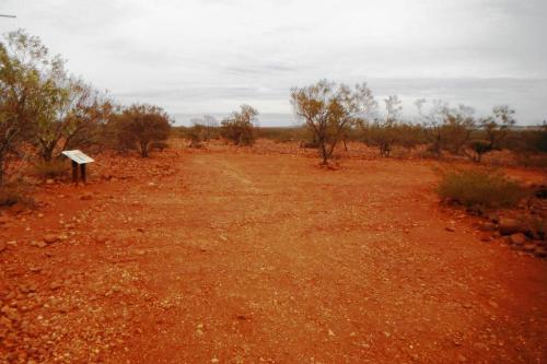 Red dirt and low scrub vegetation are the main theme at this site.