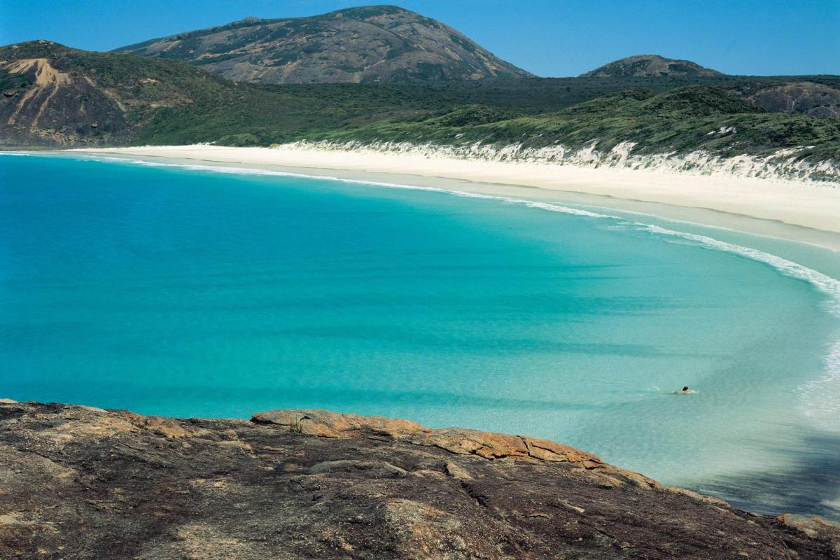 Hellfire Bay in Cape Le Grand National Park View from the rocky headland of the white sandy beach and turquoise water of