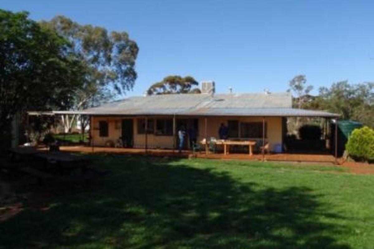 Credo Homestead on a sunny cloudless day