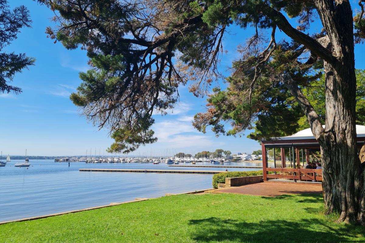 Matilda Bay, Matilda Bay Reserve Perfect grassed picnic spot near the river with views to jetty and yacht club.