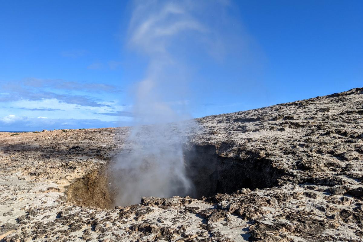 Blowhole Blowhole, Zuytdorp Cliffs