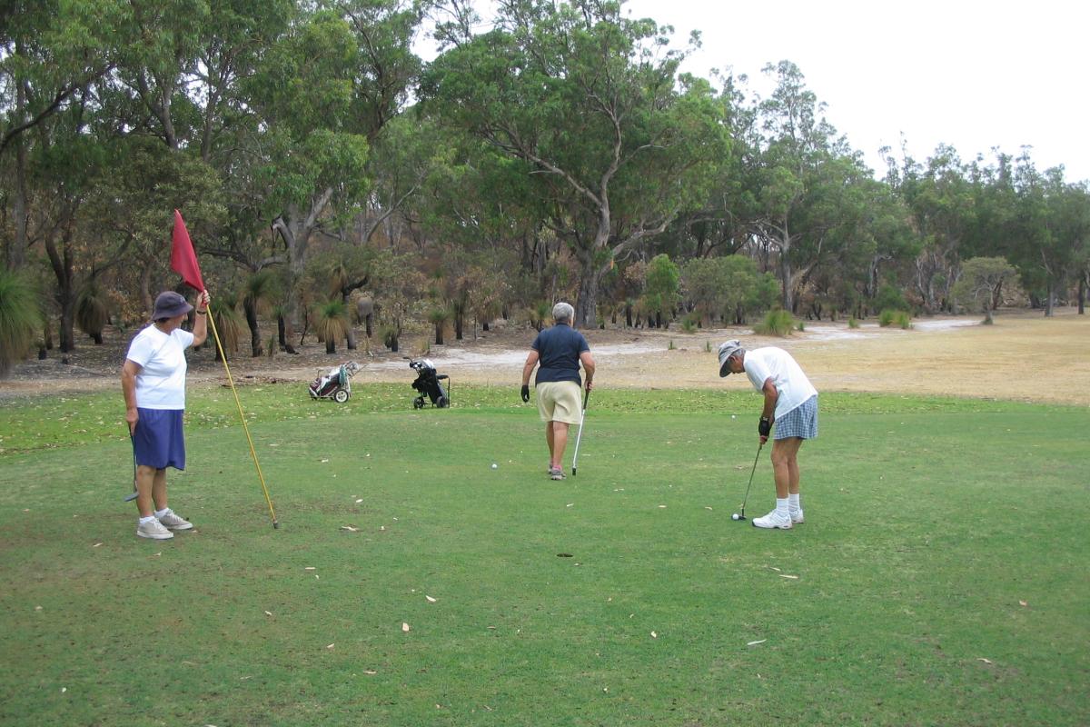 people playing golf at yanchep national park