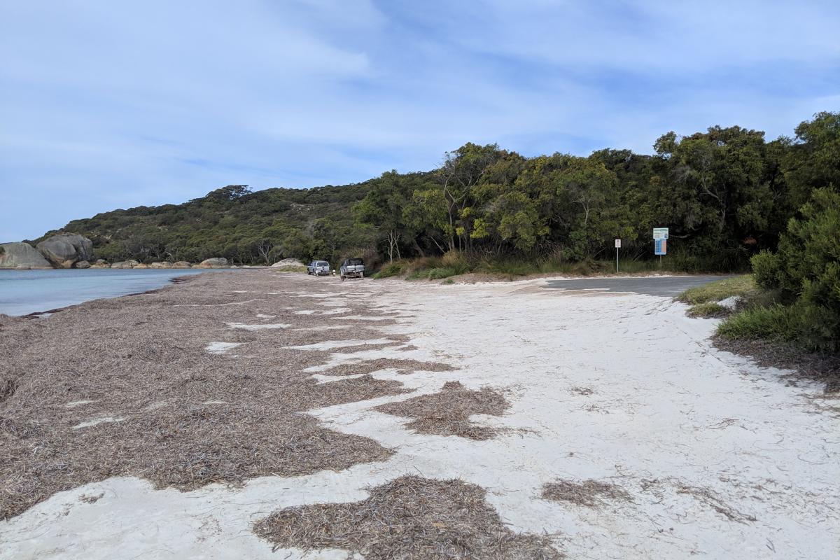 Beach access for 4WD vehicles at Two Peoples Bay