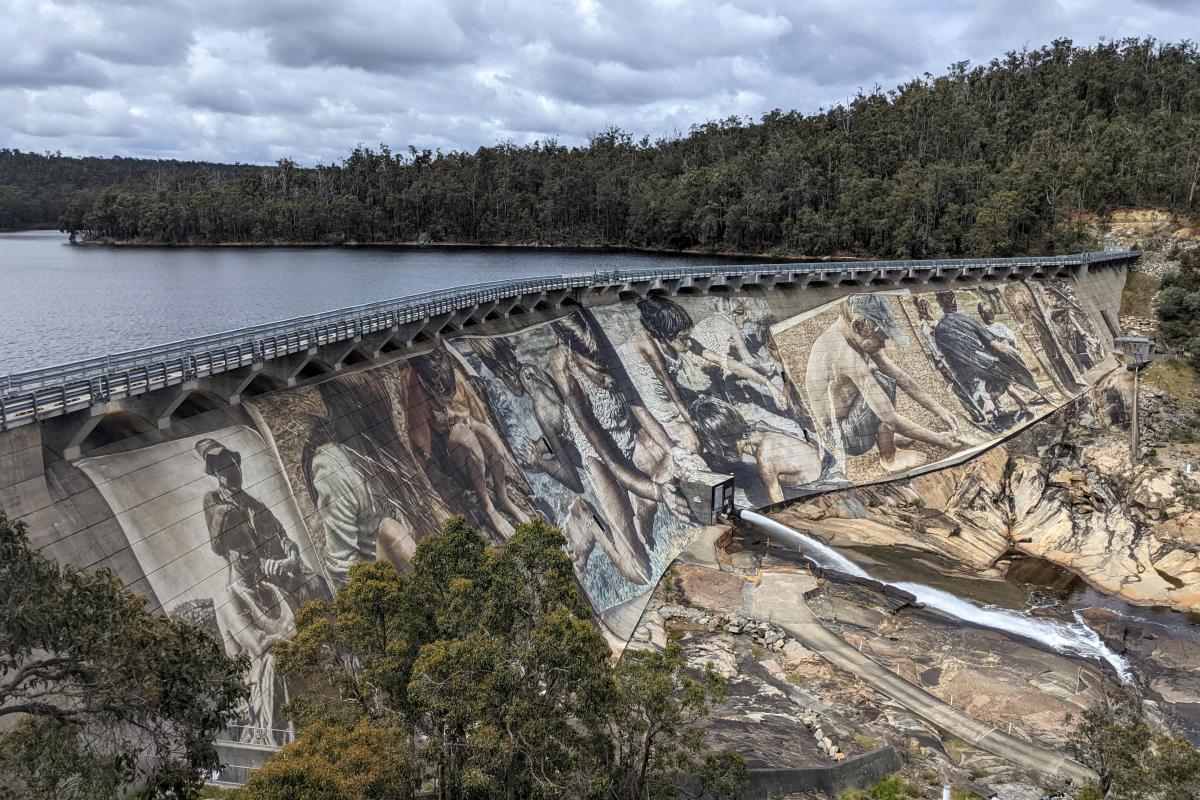 View of the Wellington Dam Wall Mural from the lookout