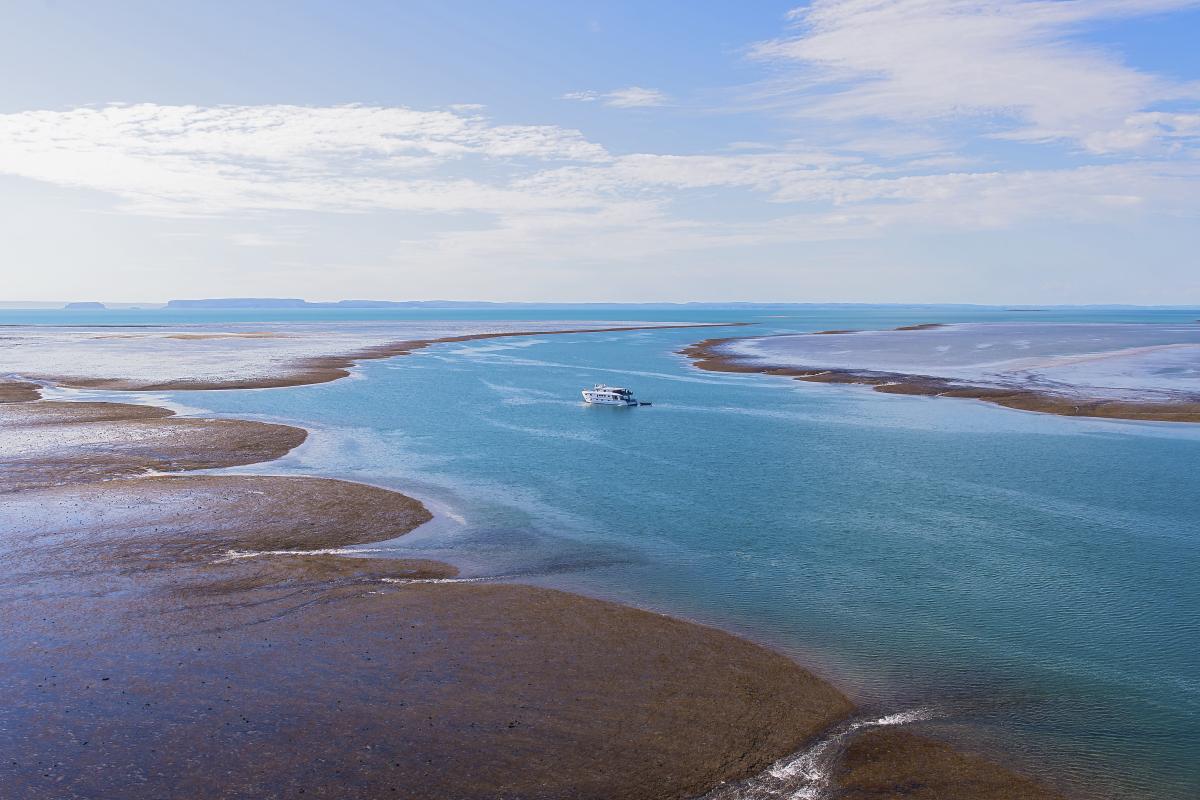 Boat at Yowjab (Montgomery Reef)