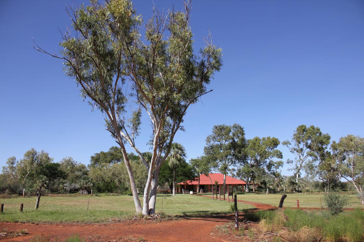 carpark with the Millstream Homestead in the background