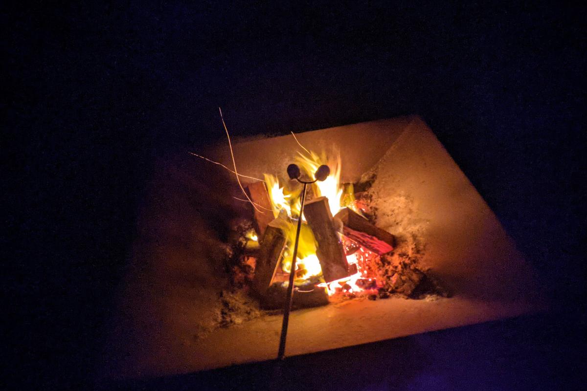 marshmellows being roasted on a communal campfire at Miners Campground in Coalseam Conservation Park