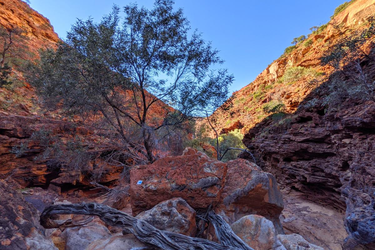 rocks that you can scramble over in Temple Gorge
