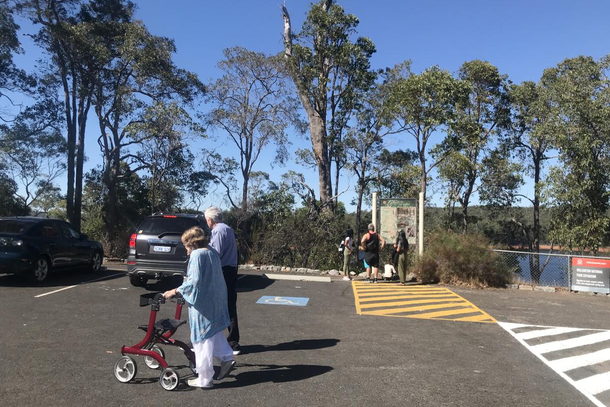 View of wheelchair accessible parking at Wellington Dam Lookout