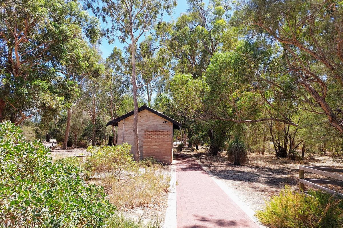 Henry White Oval Campground