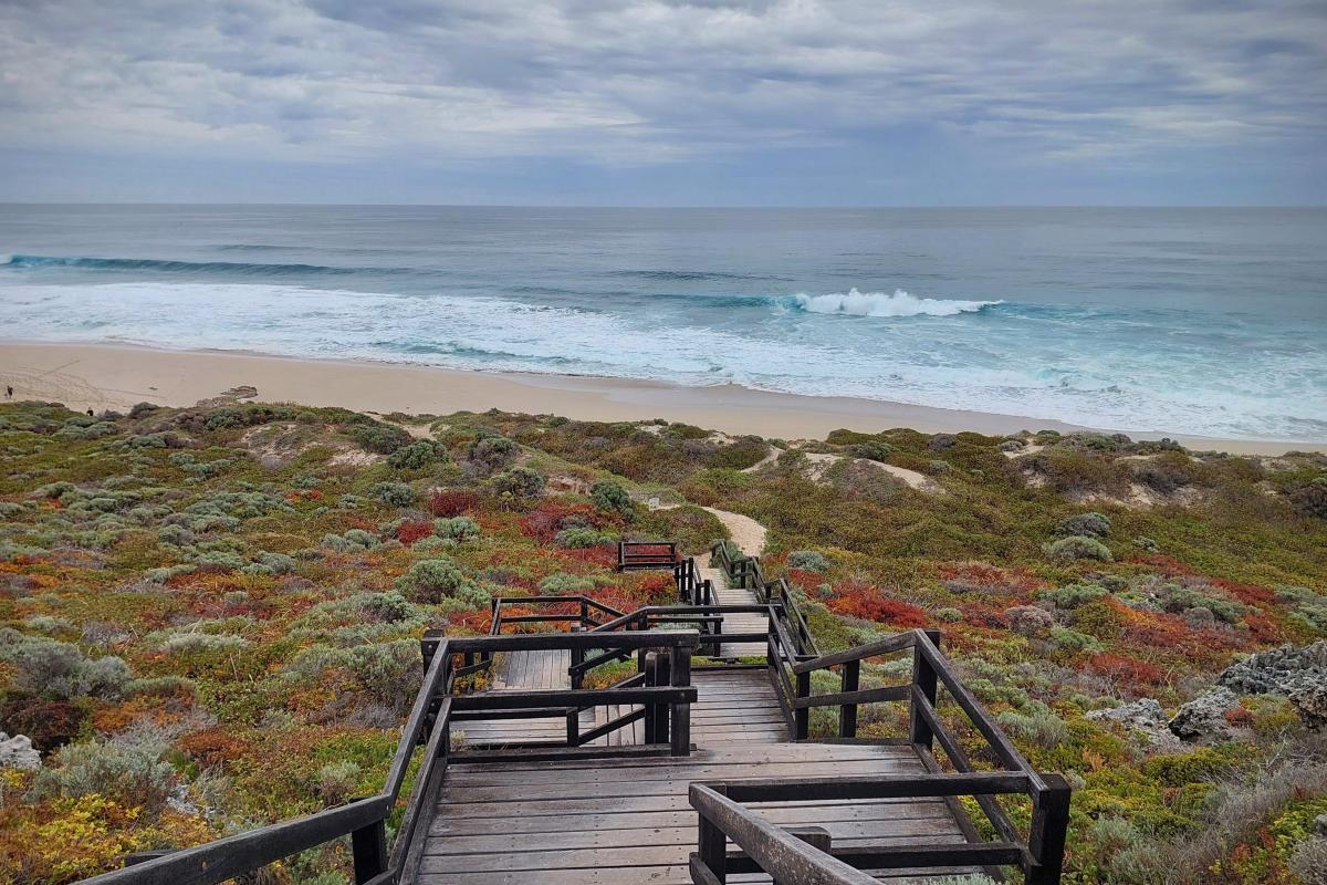 Lefthanders beach access Lefthanders beach access