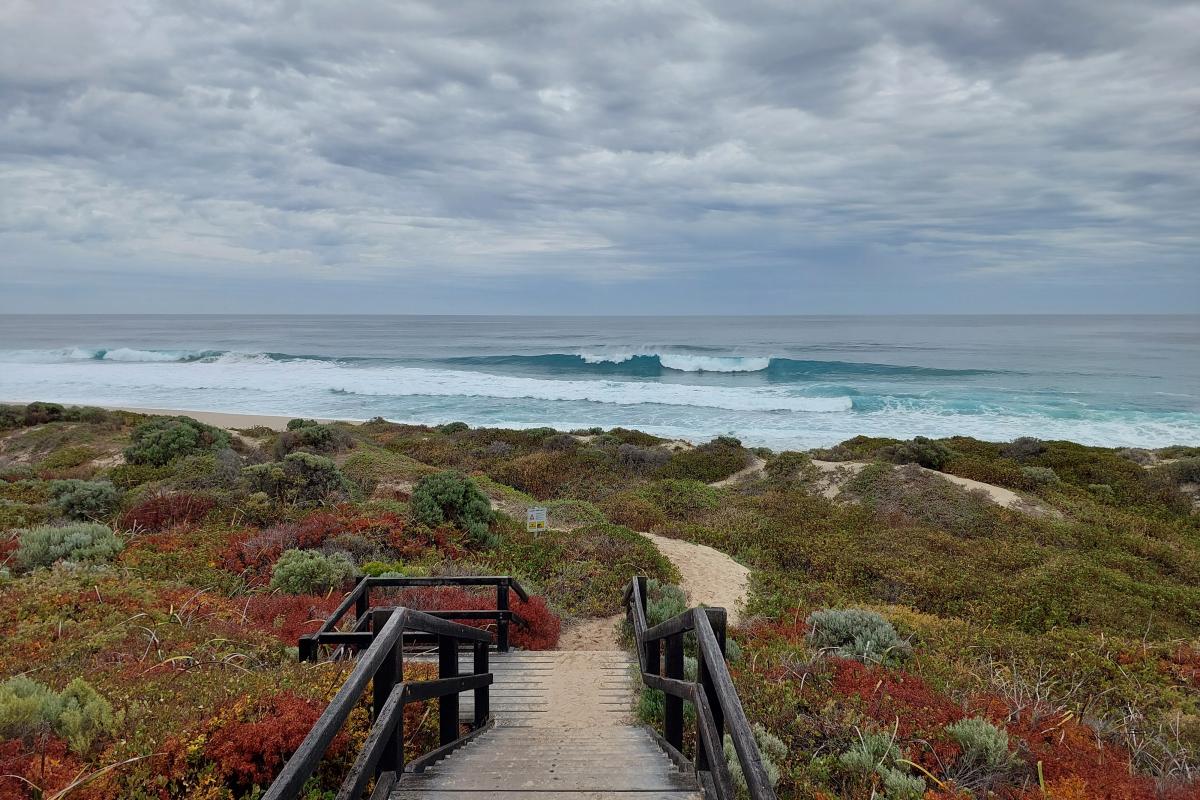 Lefthanders beach access Lefthanders beach access