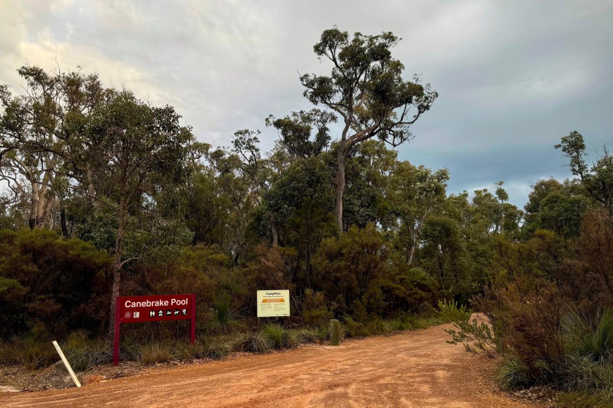 Road entrance to Canebrake Pool